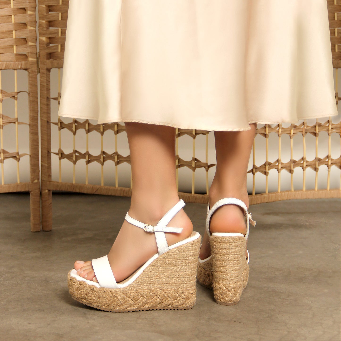 LUCIA SANDAL - WHITE