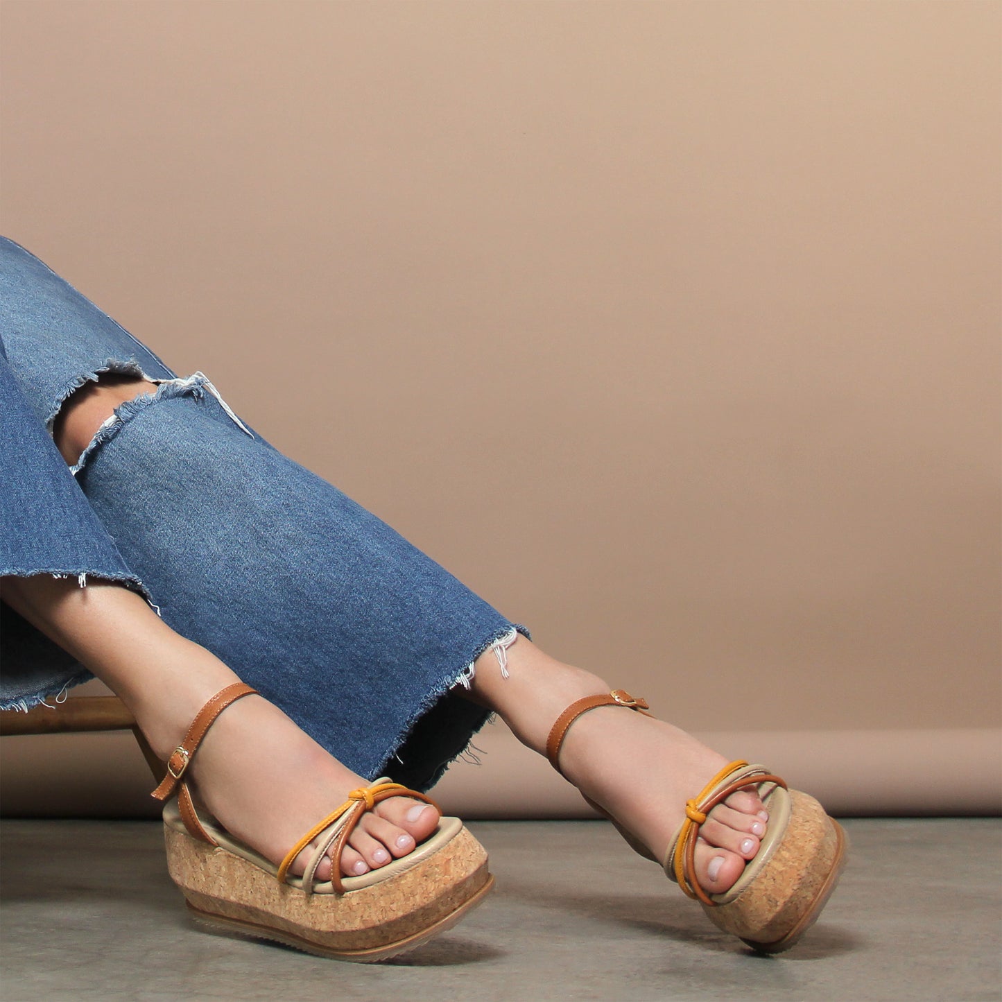 PEACE SANDAL - CAMEL